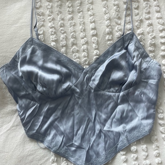 Lace crop top - Picture 1 of 2